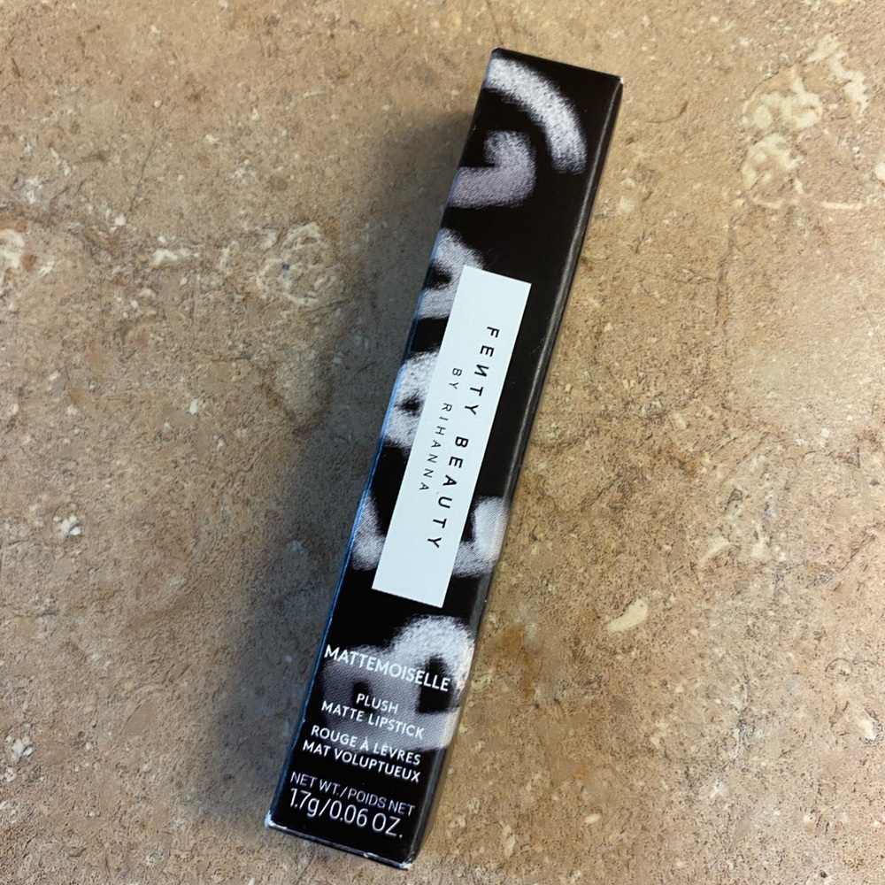 Fenty beauty matte lipstick NIB